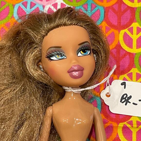 Bratz Fianna Doll Lot 9 #73 Nude Fashion Doll Only - Picture 1 of 6